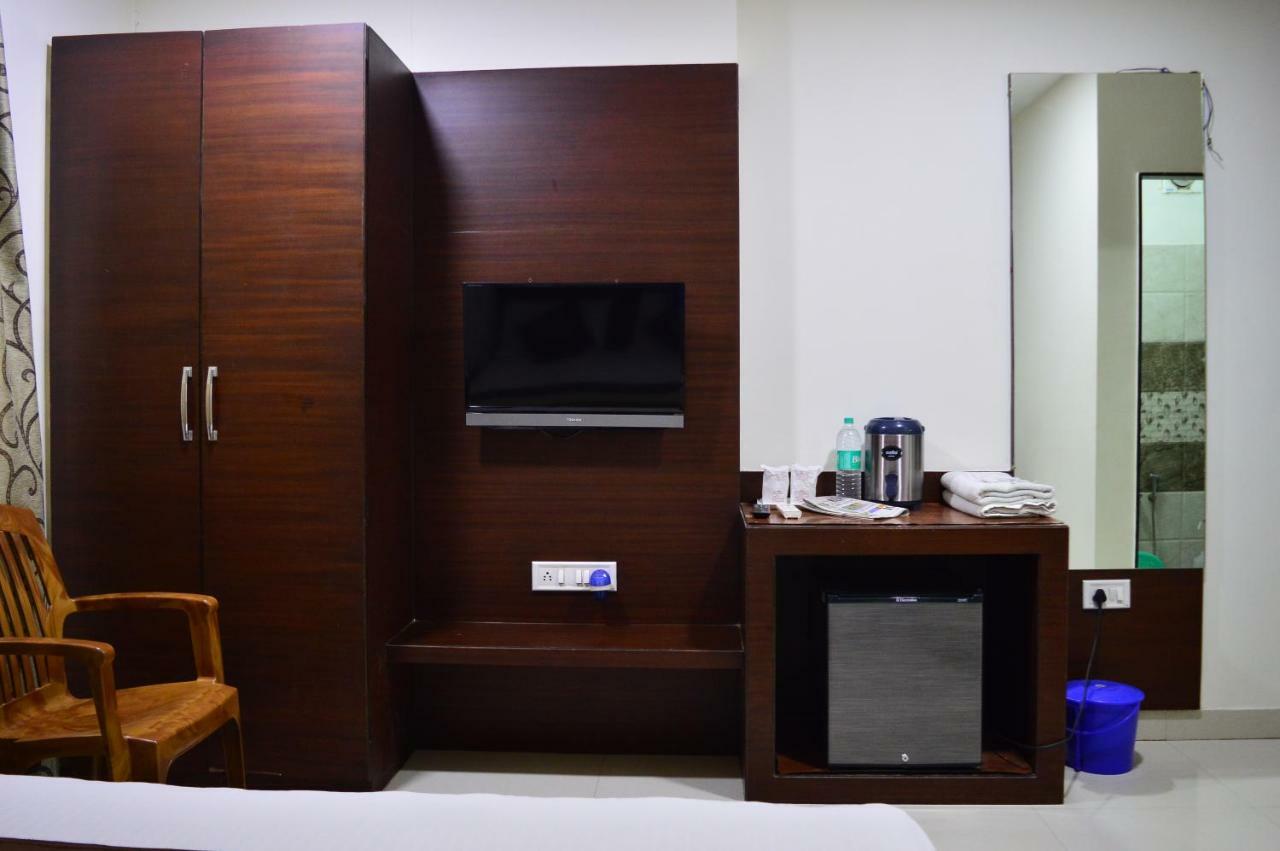 Hotel Maheshwari Avenue Ujjain Ngoại thất bức ảnh